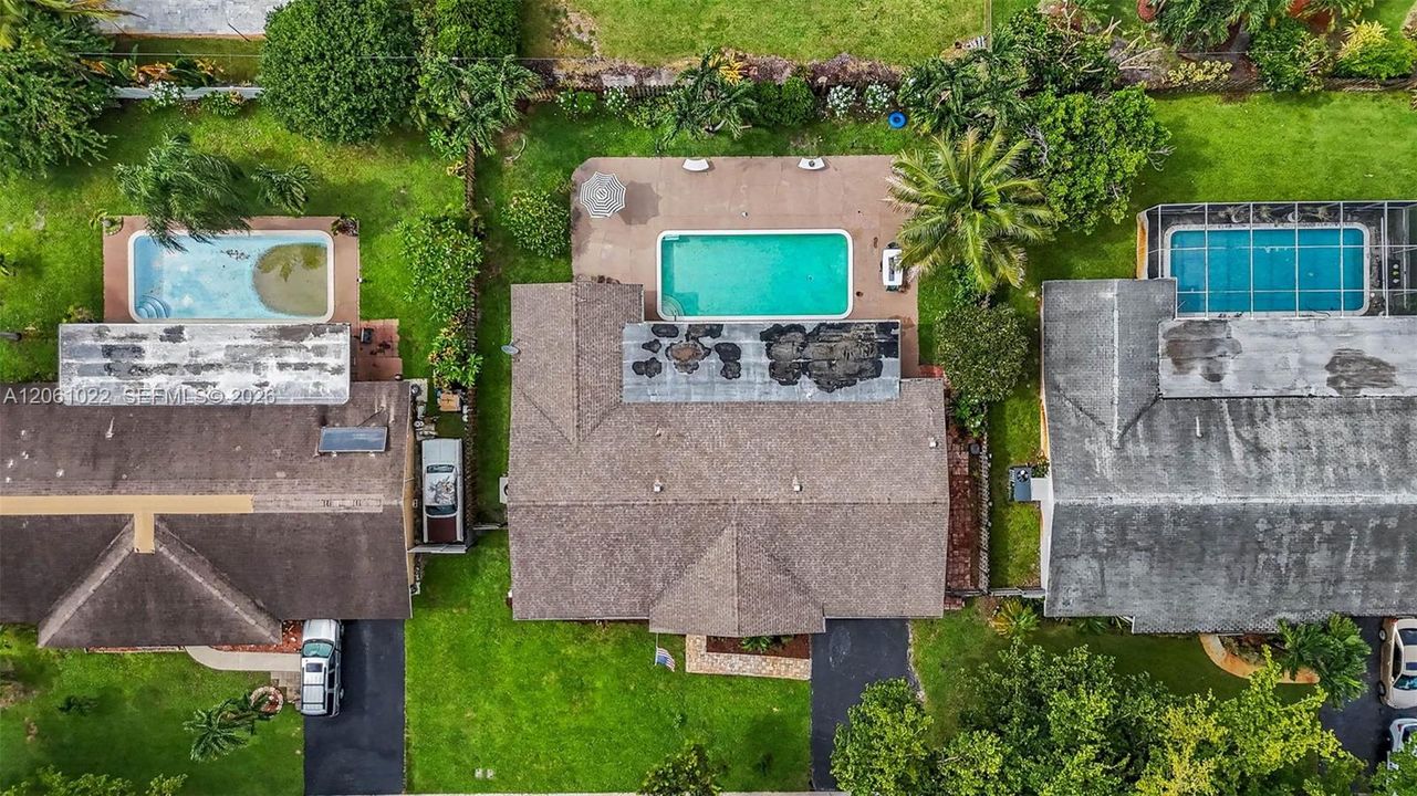На продажу: $680,000 (4 спален, 2 ванн, 1930 Квадратных фут)
