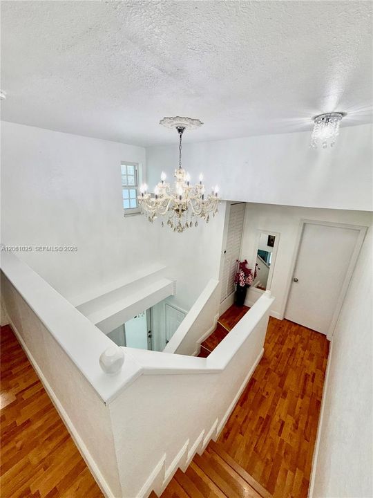 На продажу: $419,999 (3 спален, 2 ванн, 1293 Квадратных фут)