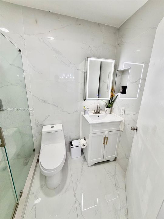На продажу: $419,999 (3 спален, 2 ванн, 1293 Квадратных фут)