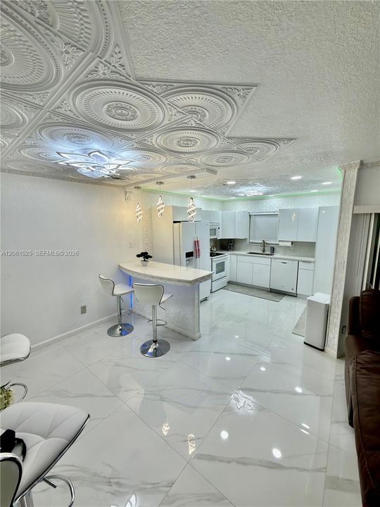 На продажу: $419,999 (3 спален, 2 ванн, 1293 Квадратных фут)