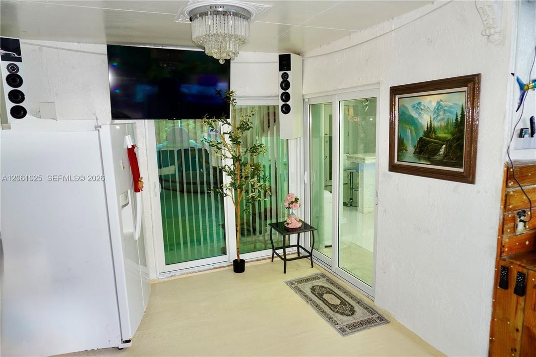 На продажу: $419,999 (3 спален, 2 ванн, 1293 Квадратных фут)