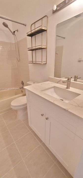 В аренду: $2,600 (2 спален, 2 ванн, 1050 Квадратных фут)