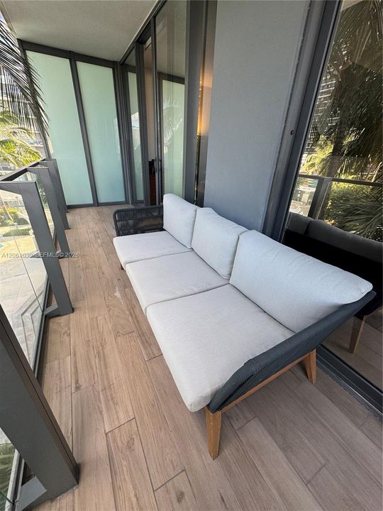 В аренду: $4,800 (1 спален, 1 ванн, 805 Квадратных фут)
