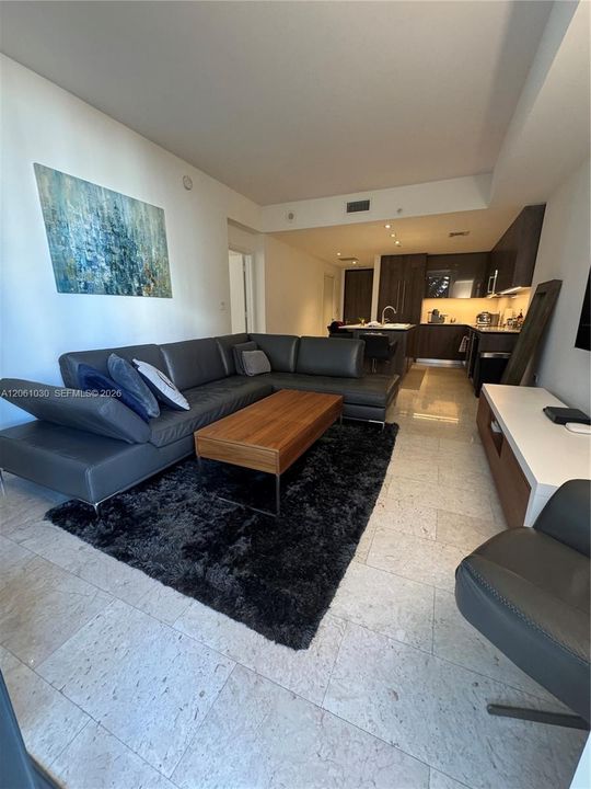 В аренду: $4,800 (1 спален, 1 ванн, 805 Квадратных фут)