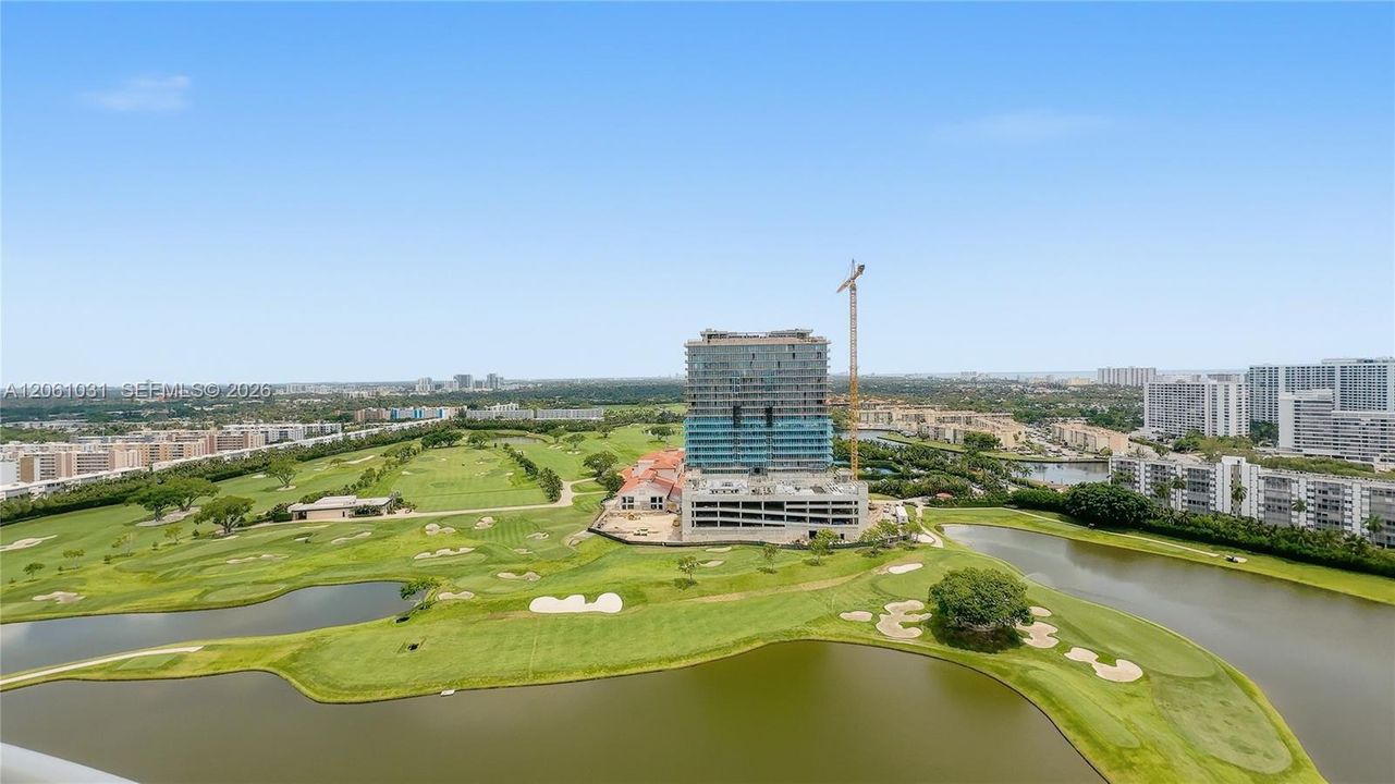 For Rent: $3,990 (3 beds, 2 baths, 1597 Square Feet)