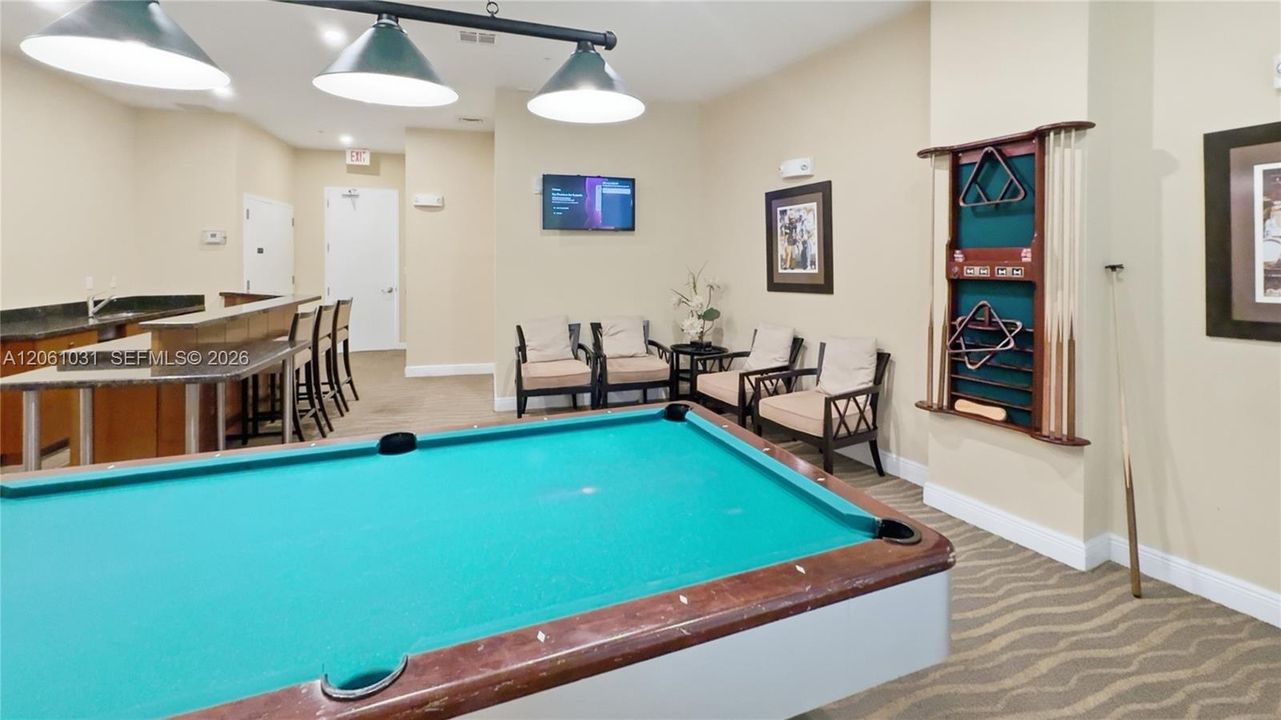 For Rent: $3,990 (3 beds, 2 baths, 1597 Square Feet)