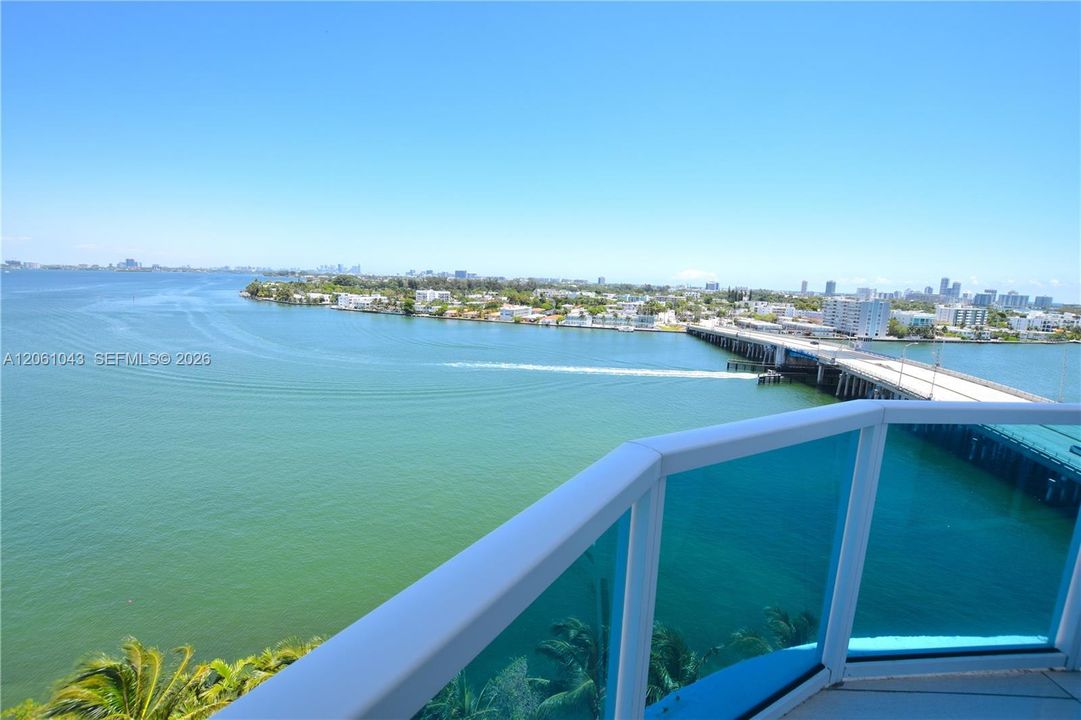 For Rent: $5,450 (2 beds, 2 baths, 1413 Square Feet)