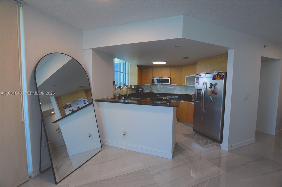 For Rent: $5,450 (2 beds, 2 baths, 1413 Square Feet)