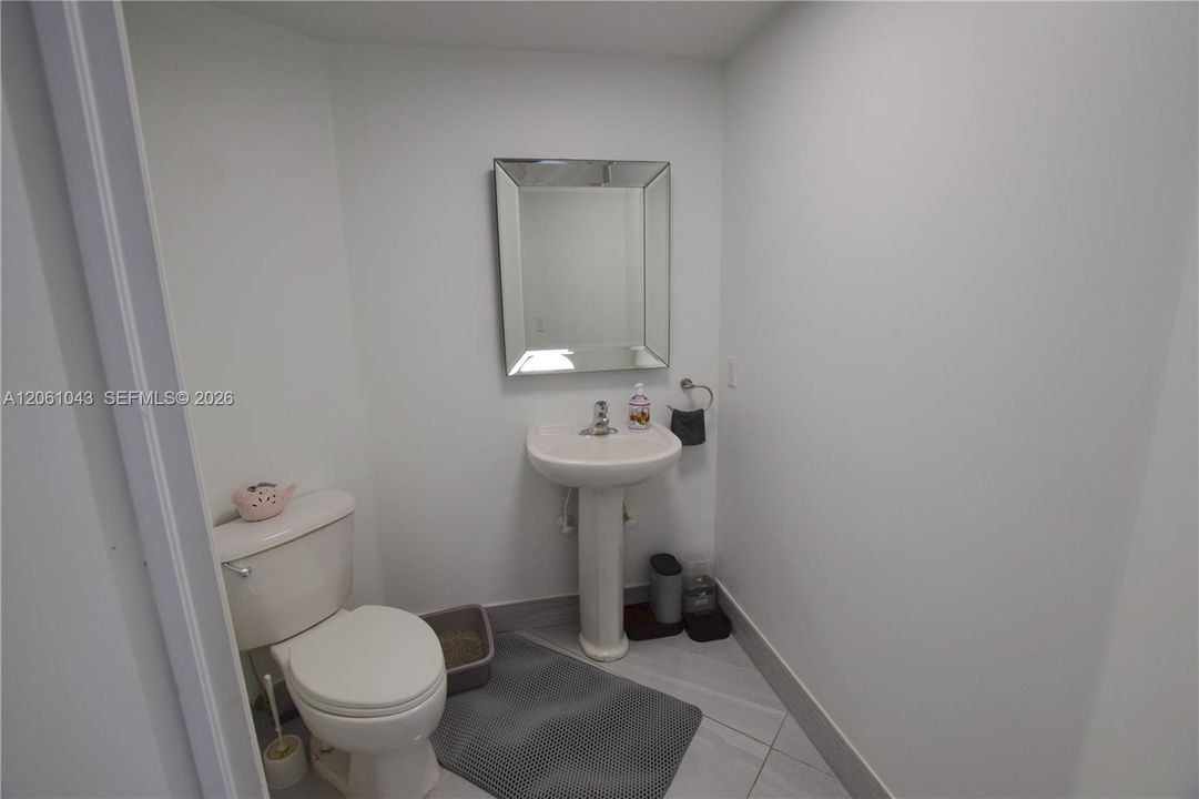 For Rent: $5,450 (2 beds, 2 baths, 1413 Square Feet)