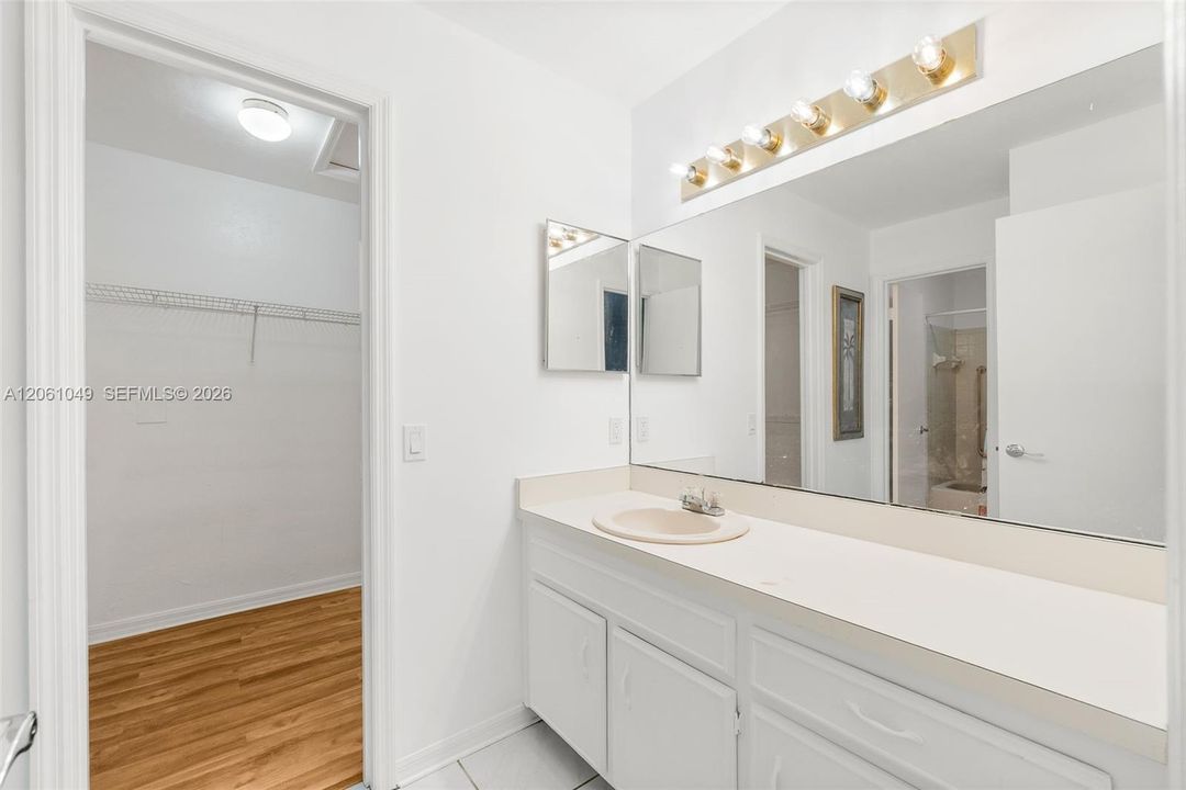 En Venta: $190,000 (2 camas, 2 baños, 0 Pies cuadrados)