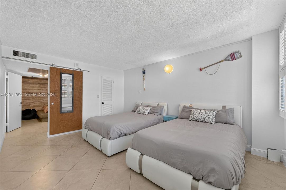 На продажу: $525,000 (2 спален, 2 ванн, 1248 Квадратных фут)