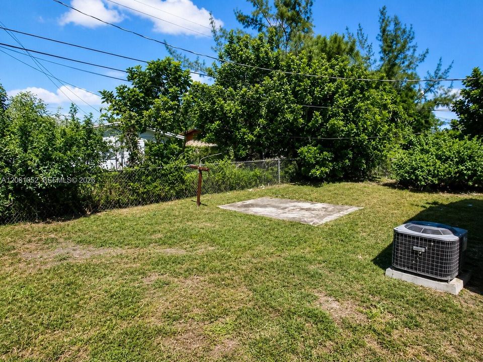 En Venta: $339,000 (3 camas, 1 baños, 900 Pies cuadrados)