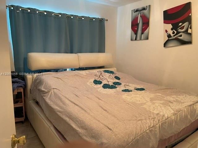 En Venta: $739,000 (4 camas, 2 baños, 1754 Pies cuadrados)