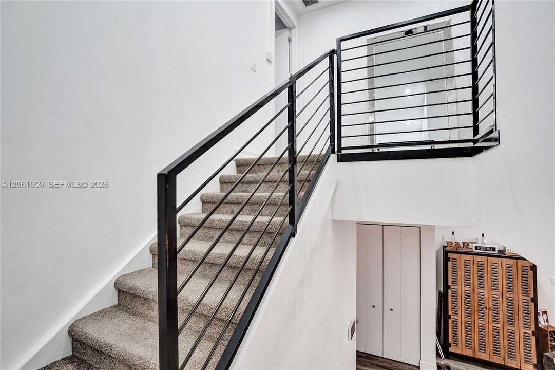 На продажу: $550,000 (3 спален, 2 ванн, 1720 Квадратных фут)