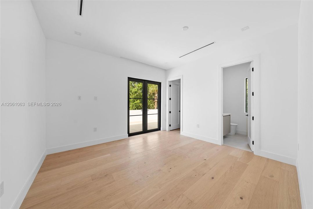 En Venta: $5,950,000 (5 camas, 5 baños, 4074 Pies cuadrados)