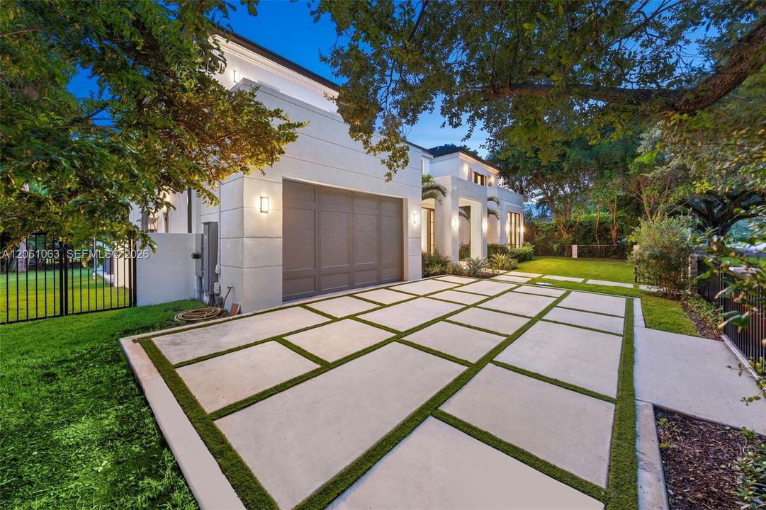En Venta: $5,950,000 (5 camas, 5 baños, 4074 Pies cuadrados)