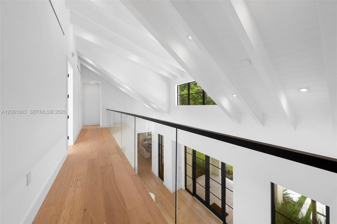 En Venta: $5,950,000 (5 camas, 5 baños, 4074 Pies cuadrados)