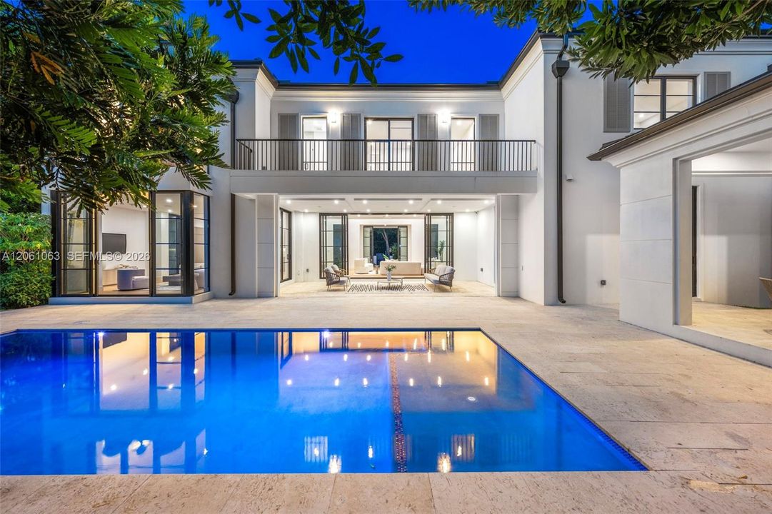En Venta: $5,950,000 (5 camas, 5 baños, 4074 Pies cuadrados)