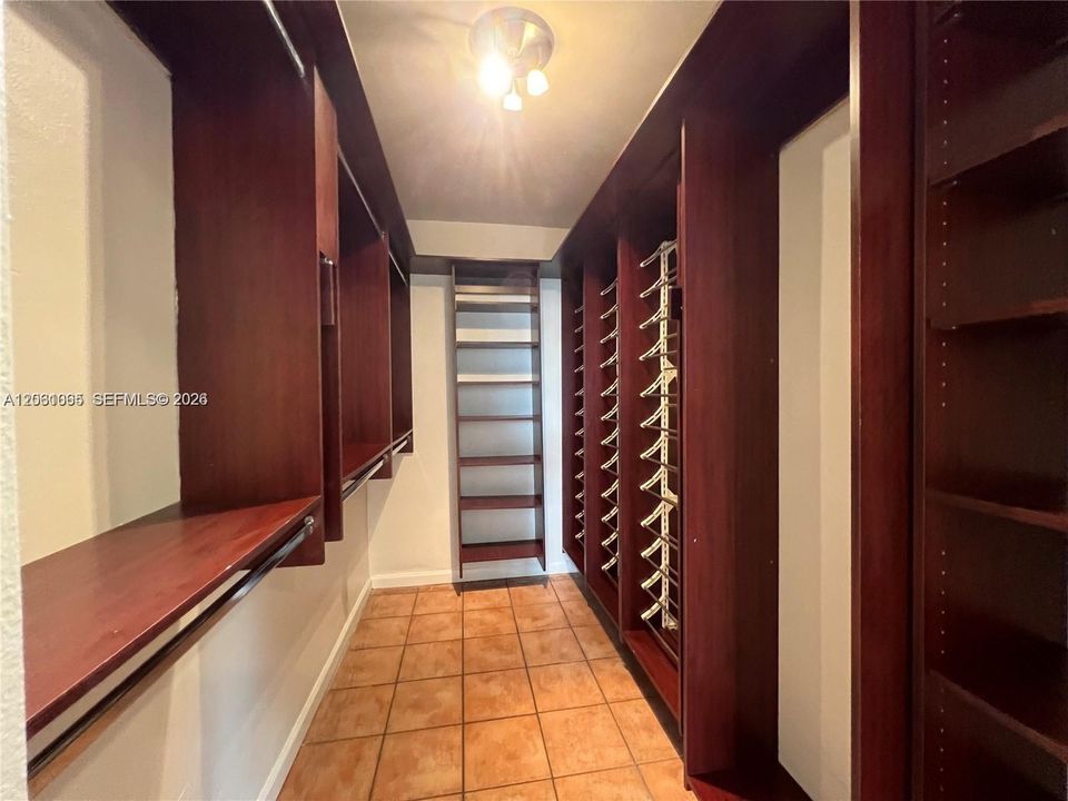 В аренду: $2,895 (1 спален, 1 ванн, 850 Квадратных фут)