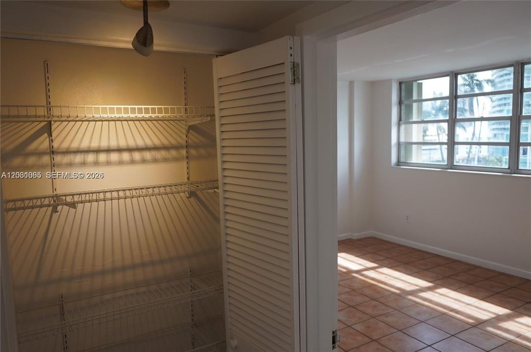 В аренду: $2,895 (1 спален, 1 ванн, 850 Квадратных фут)