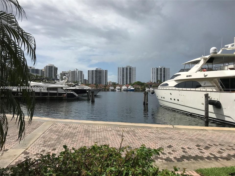 For Sale: $2,000 (No Data)