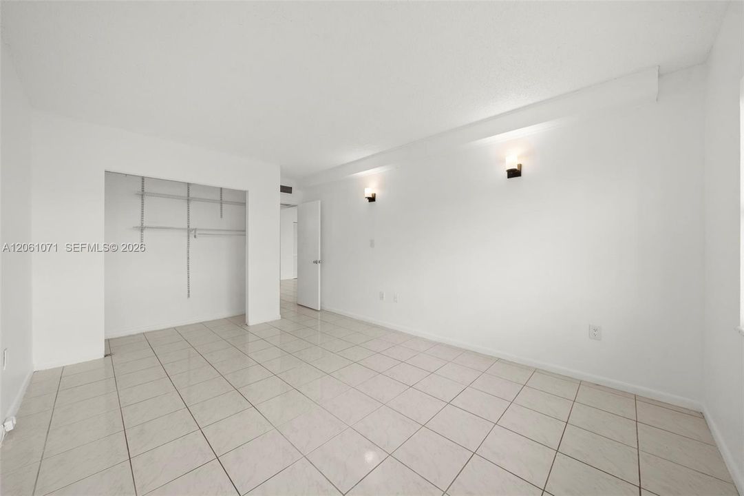 В аренду: $2,200 (1 спален, 1 ванн, 705 Квадратных фут)