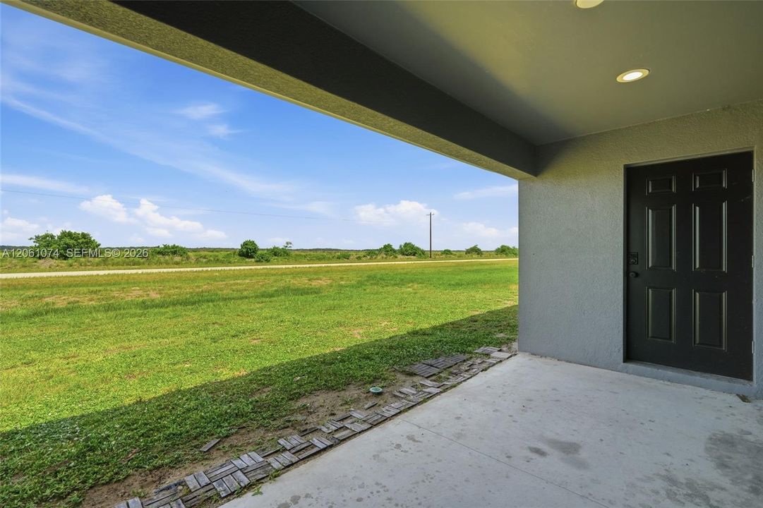 En Venta: $275,900 (3 camas, 2 baños, 0 Pies cuadrados)