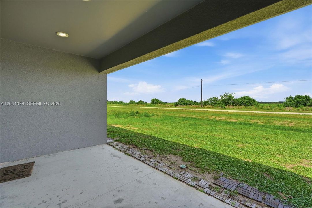 En Venta: $275,900 (3 camas, 2 baños, 0 Pies cuadrados)