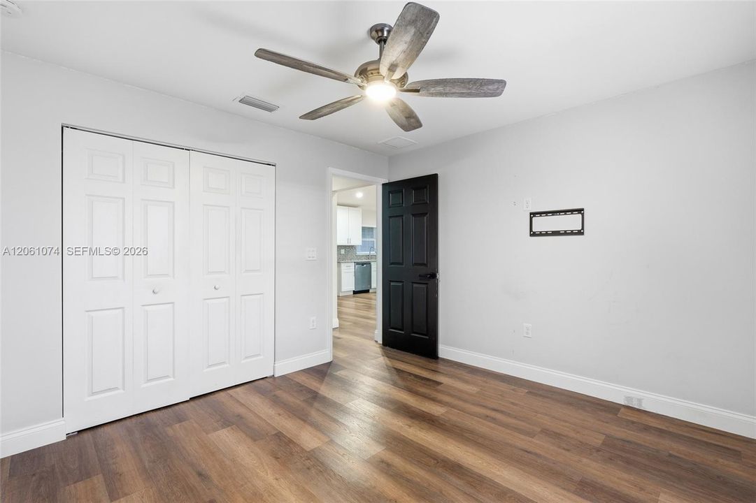 En Venta: $275,900 (3 camas, 2 baños, 0 Pies cuadrados)