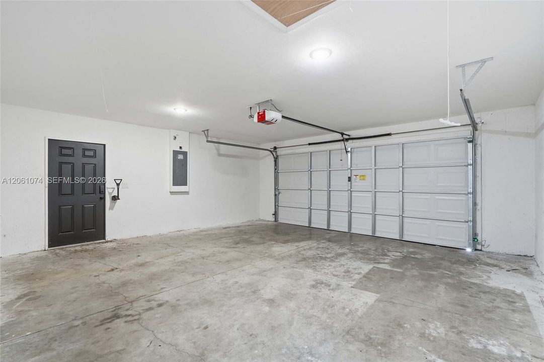 En Venta: $275,900 (3 camas, 2 baños, 0 Pies cuadrados)
