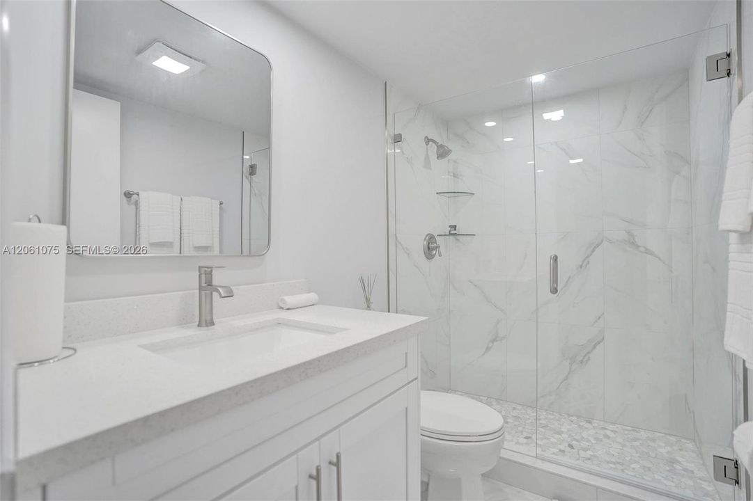 В аренду: $1,900 (2 спален, 2 ванн, 1250 Квадратных фут)