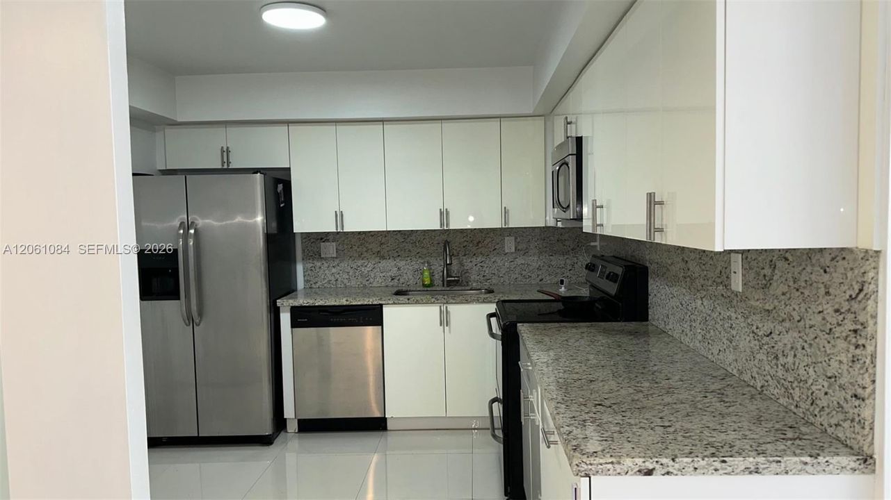 На продажу: $450,000 (2 спален, 2 ванн, 1087 Квадратных фут)