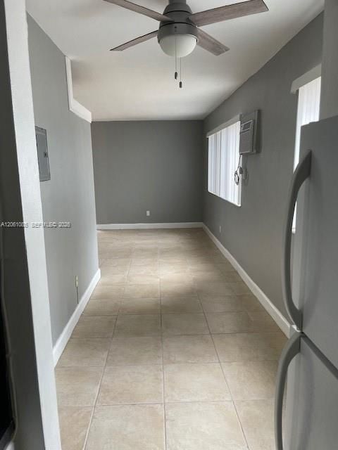 В аренду: $1,400 (0 спален, 1 ванн, 406 Квадратных фут)