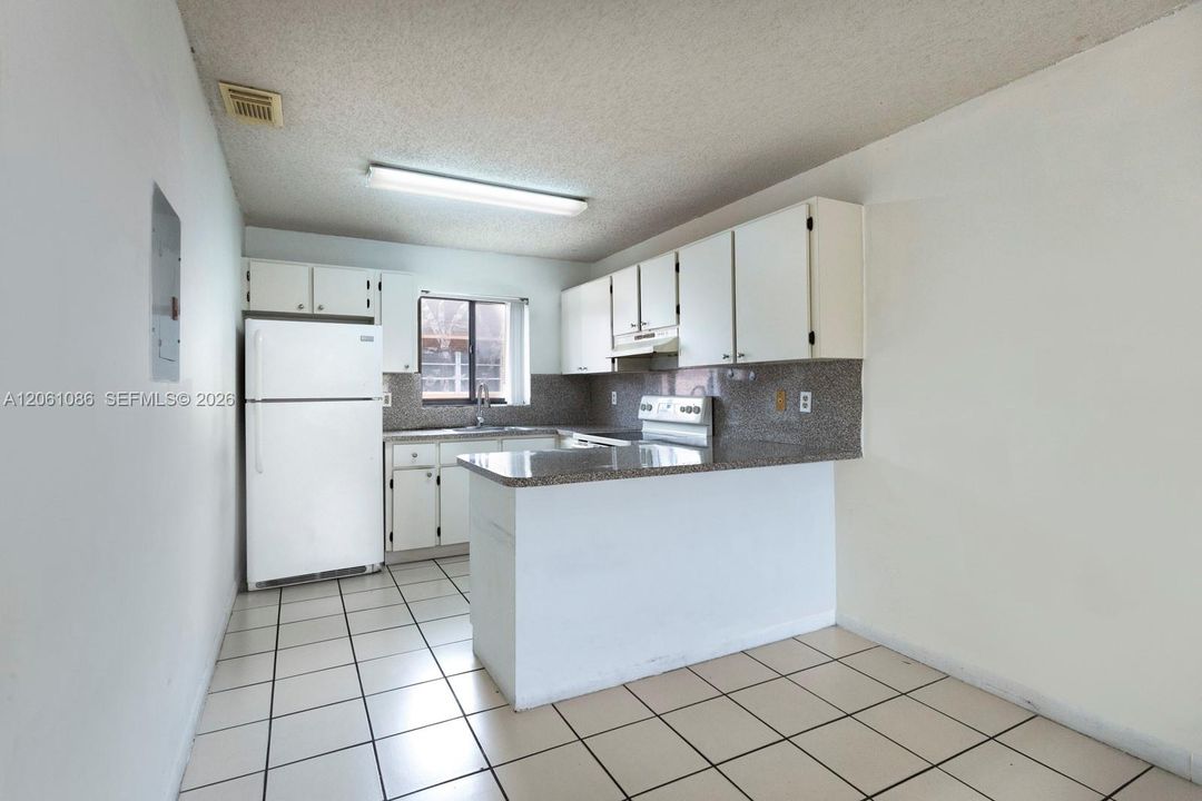 For Sale: $4,340,000 (0 beds, 0 baths, 12894 Square Feet)