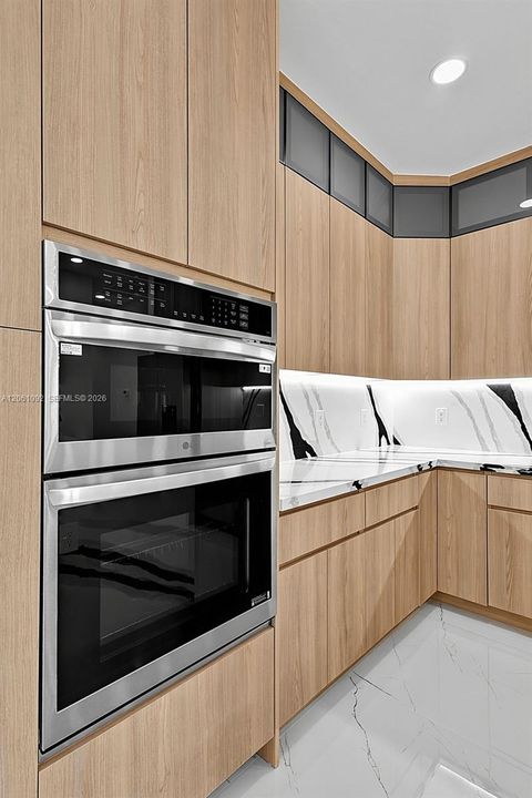 На продажу: $494,900 (3 спален, 3 ванн, 1855 Квадратных фут)
