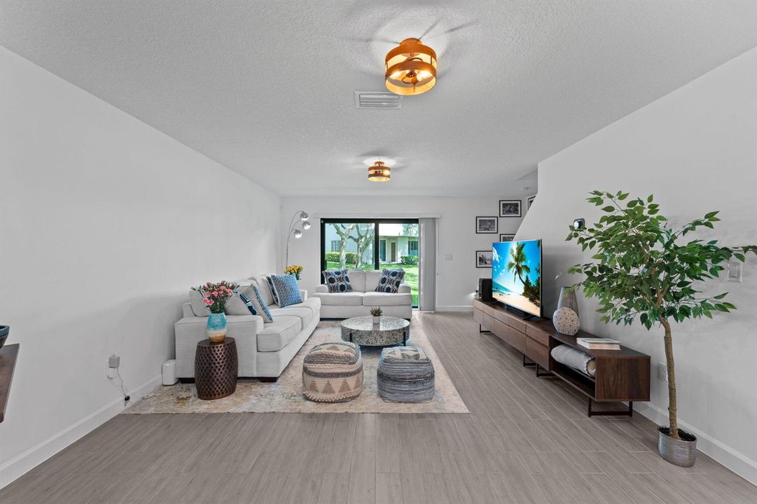 14-web-or-mls-A7409993