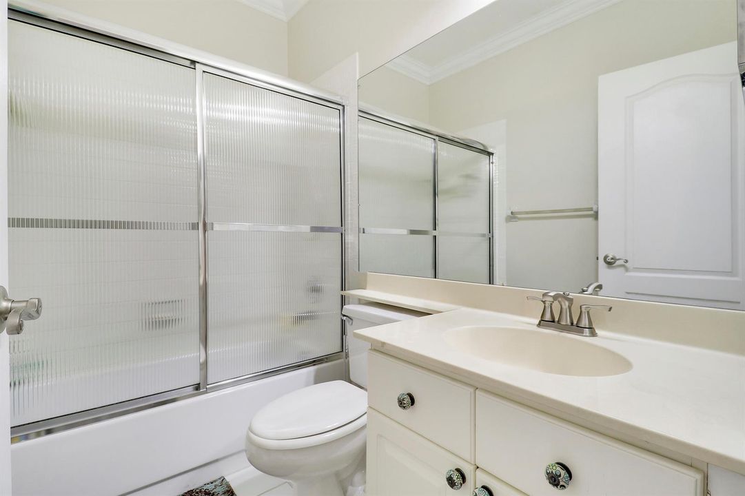 Guest Bath 1