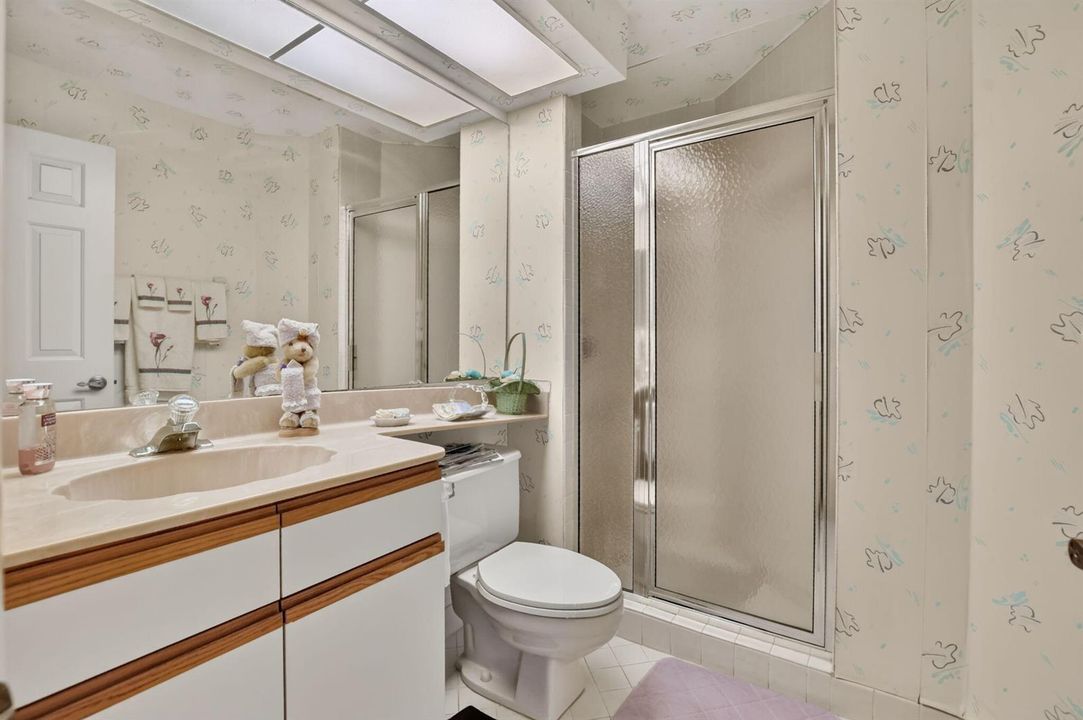 2nd bathroom