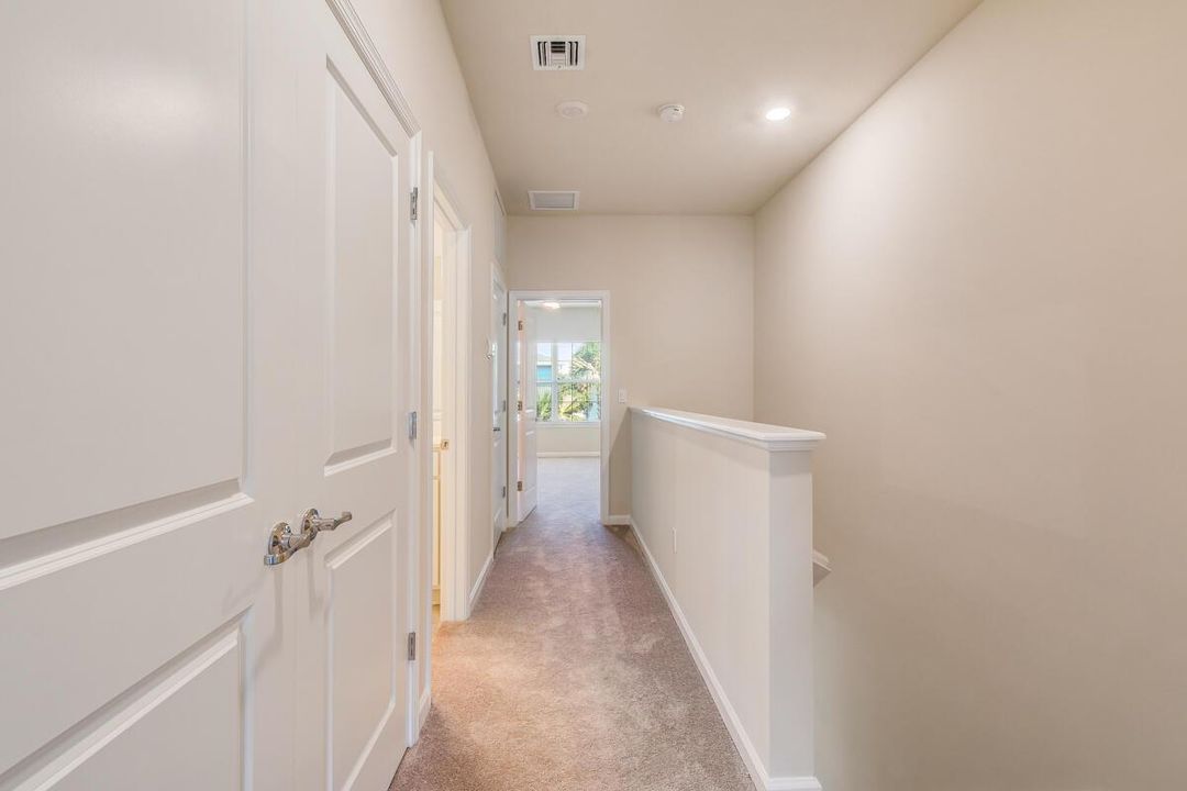 Stair Landing to Bedrooms