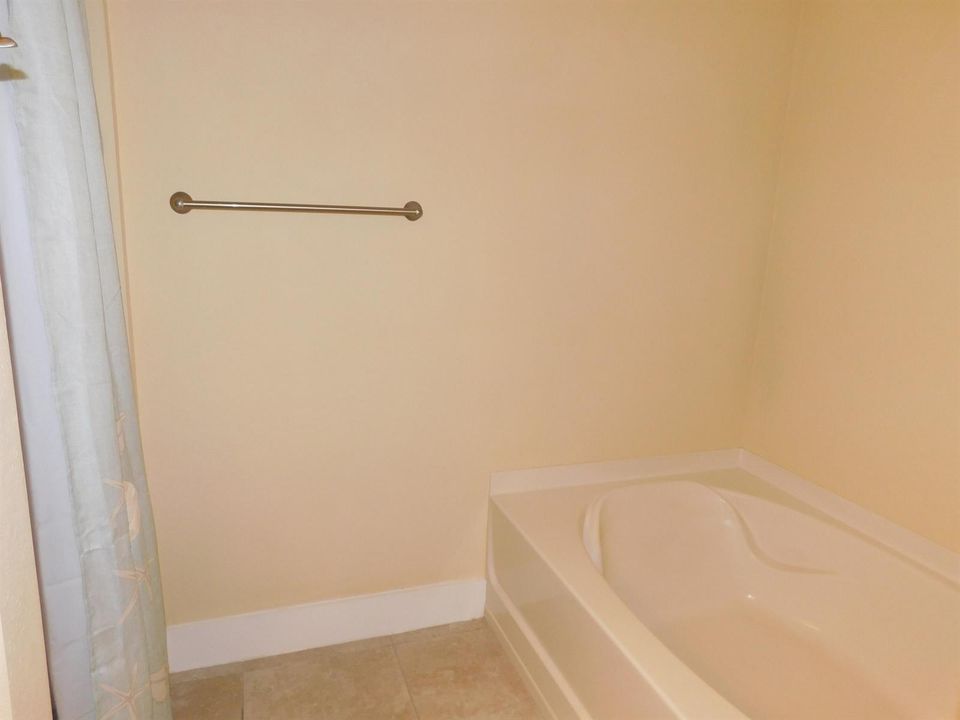 Seperate Shower& Separate Tub