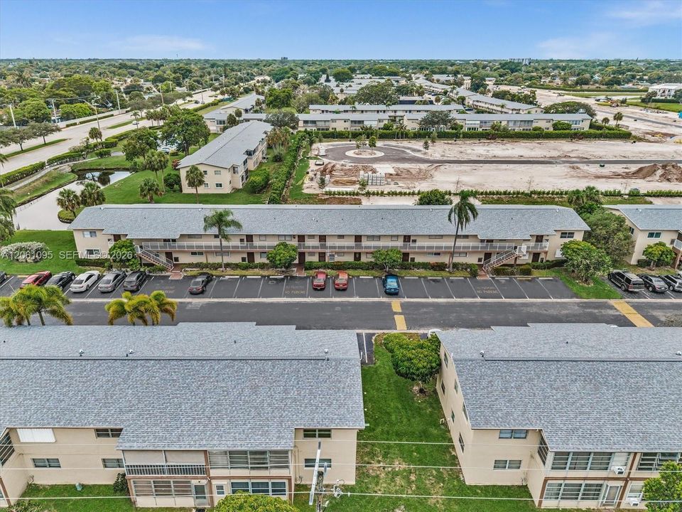 For Sale: $120,000 (2 beds, 2 baths, 990 Square Feet)