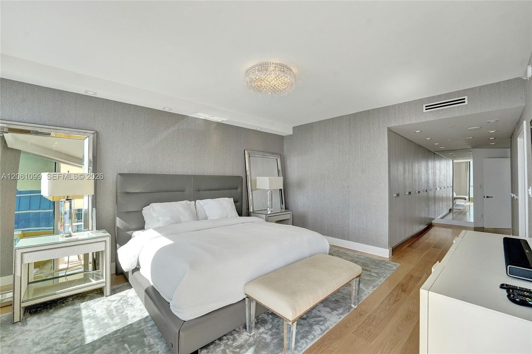В аренду: $25,000 (4 спален, 4 ванн, 2736 Квадратных фут)