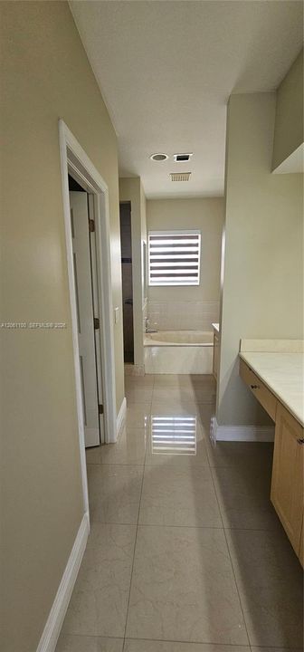En Renta: $4,000 (5 camas, 3 baños, 2552 Pies cuadrados)