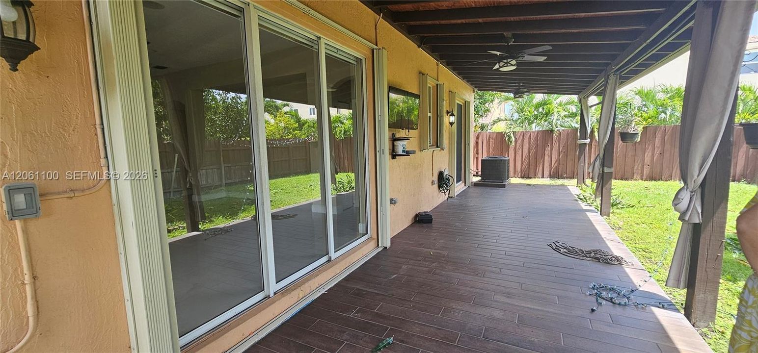 En Renta: $4,000 (5 camas, 3 baños, 2552 Pies cuadrados)
