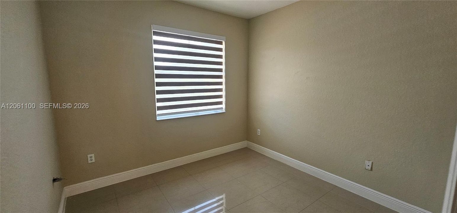En Renta: $4,000 (5 camas, 3 baños, 2552 Pies cuadrados)
