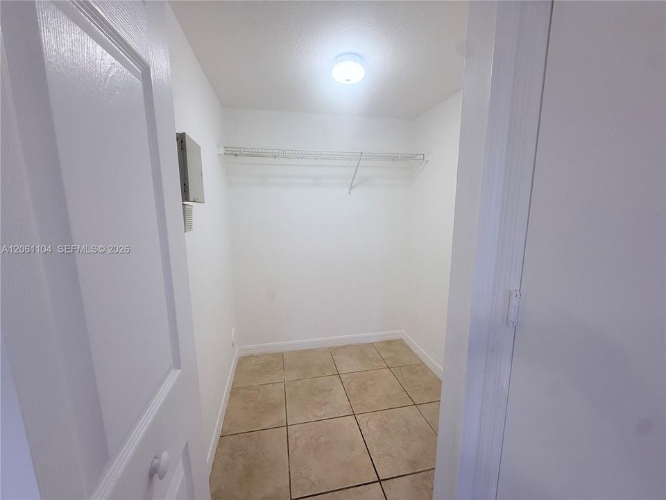 В аренду: $2,250 (3 спален, 2 ванн, 1196 Квадратных фут)