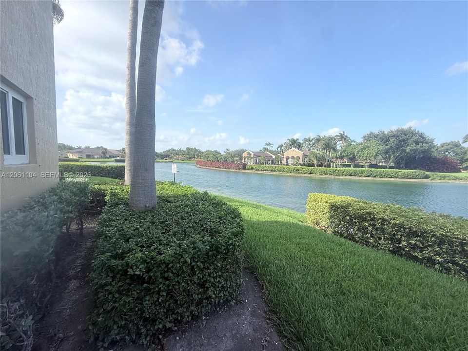 В аренду: $2,250 (3 спален, 2 ванн, 1196 Квадратных фут)