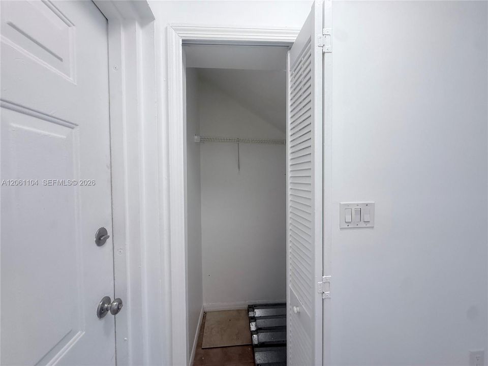 В аренду: $2,250 (3 спален, 2 ванн, 1196 Квадратных фут)