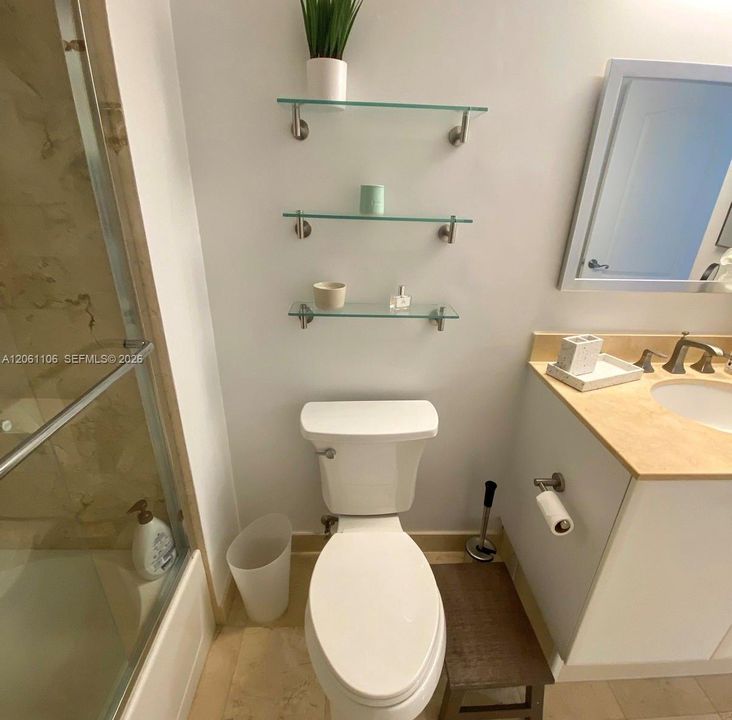 В аренду: $3,500 (1 спален, 1 ванн, 791 Квадратных фут)