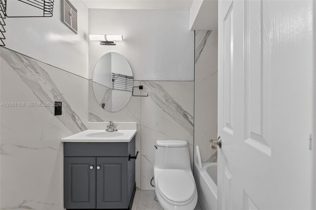 В аренду: $2,500 (2 спален, 2 ванн, 1025 Квадратных фут)